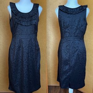 Merona ruffled neck lace dress w/ full lining and side zip (Size 6)